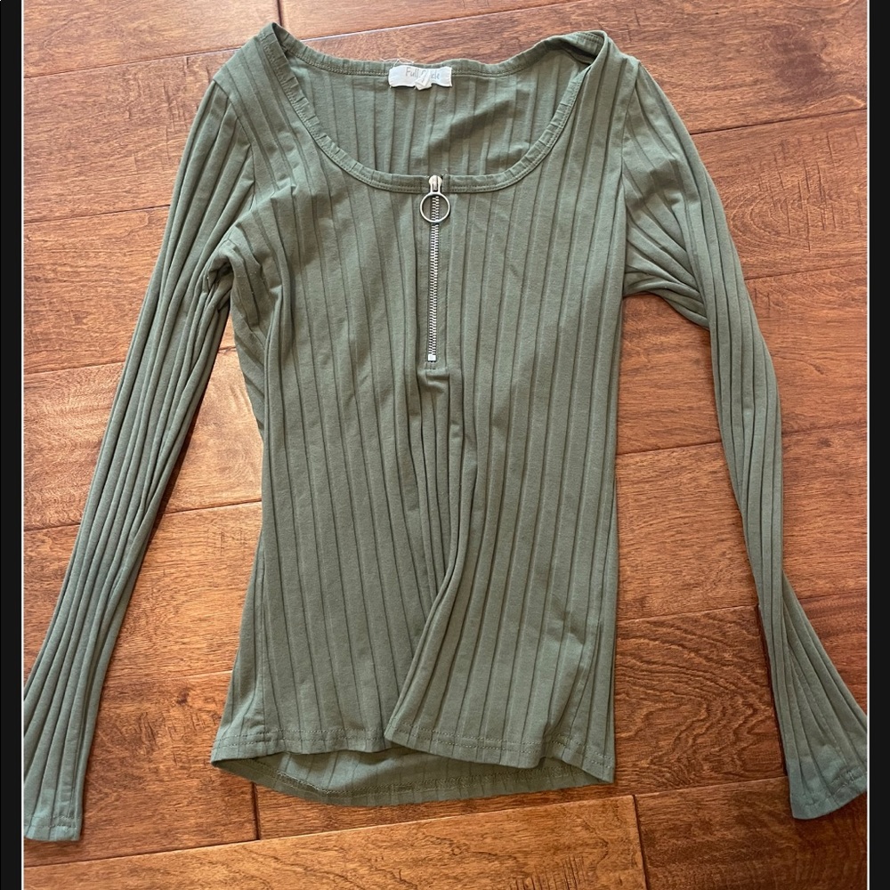 Full Circle Green Top